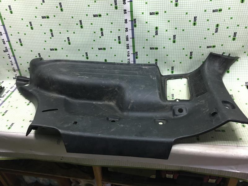 Обшивка багажника левая Great Wall Hover