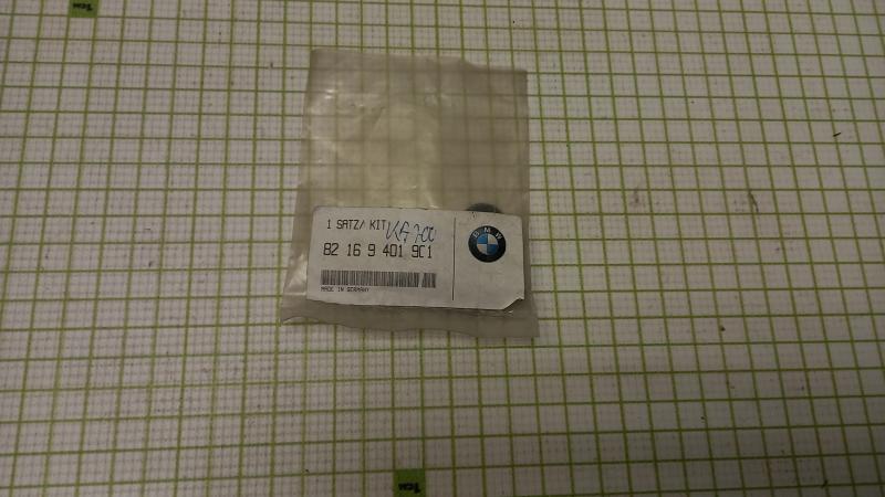 Крепеж брызговика для BMW