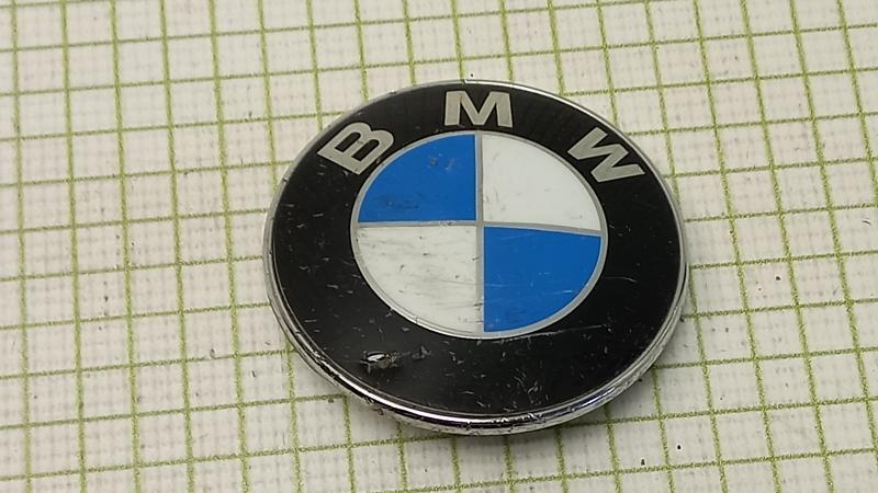 Эмблема для BMW (УНИВЕРСАЛЬНАЯ)