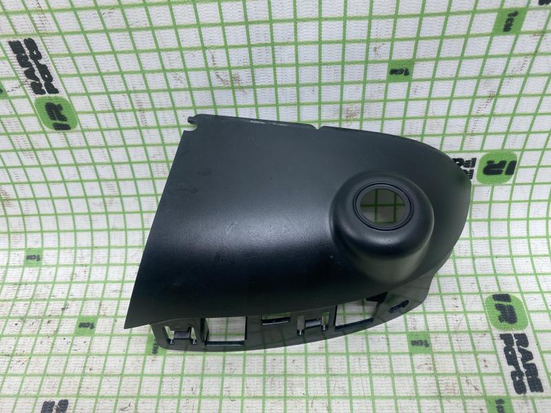 Крышка правого зеркала нижняя для Nissаn