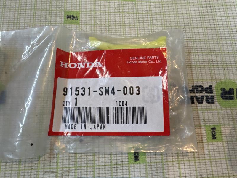 Клипса верхнего молдинга лобового стекла для Honda