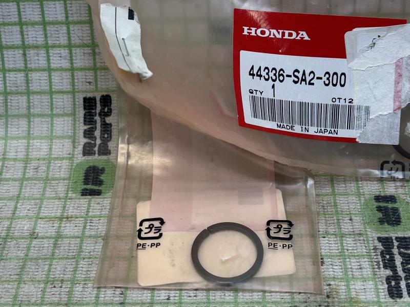 Стопорное кольцо ШРУСа для Honda CR-V